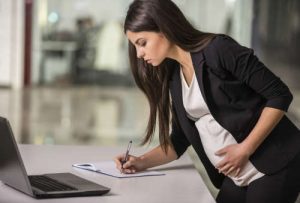 Виплата допомоги по вагітності та пологах у разі ліквідації установи
