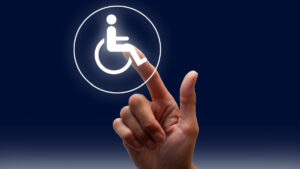 Особливості прийняття на роботу осіб з інвалідністю на 0,5 ставки: виконання нормативів та судова практика