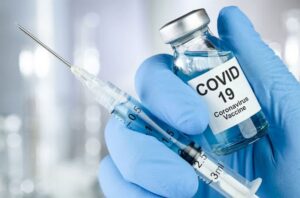 Затверджено перелік професій, для яких щеплення проти COVID-19 є обов’язковим