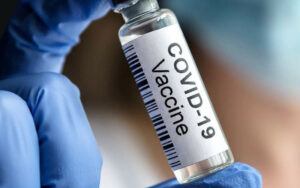 В Україні ввели бустерну дозу вакцини проти COVID-19