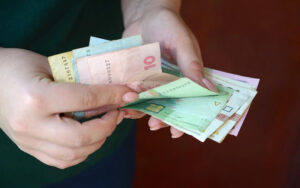 Соціальні виплати на деокупованих територіях Луганщини