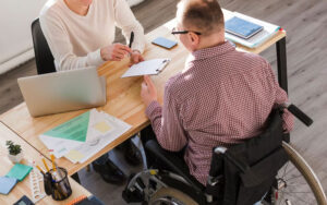 Працевлаштування осіб з інвалідністю за зразками розвинутих країн: законопроєкт № 5344-д