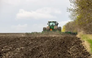 Посівна кампанія: потрібно пришвидшити процедуру бронювання працівників