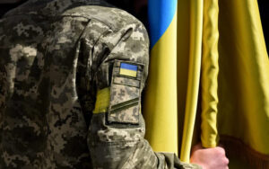 В Україні продовжать воєнний стан та загальну мобілізацію: зареєстровано законопроєкти