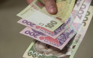 Уряд продовжив строки для ідентифікації отримувачів пенсій та соцвиплат в Ощадбанку