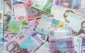 Понаднормовий стаж: від чого залежить розмір доплати?