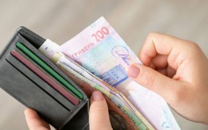 Державна допомога на дітей одиноким матерям