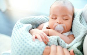 Виплати при народженні дитини зростуть до 50 тисяч: хто зможе отримати
