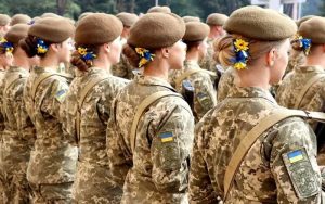 З вересня мобілізуватимуть жінок: які професії підлягають призову