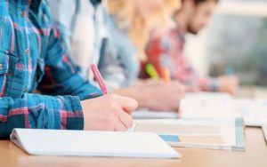 Українці зможуть опанувати ще більше професій та спеціальностей коштом держави