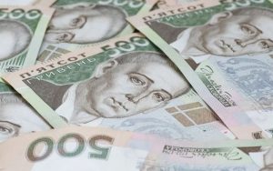 Уряд підвищив посадові оклади працівників судів на період воєнного стану