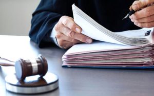 Конфлікт інтересів — не вирок: Верховний Суд поновив директора, звільненого незаконно