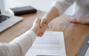 Уряд розширює можливості працевлаштування: допомога безробітним і ветеранам