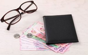 Максимальні пенсії в Україні — кому вдесятеро урізали виплати
