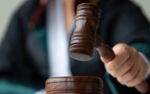 Рік на захист замість трьох місяців: Рада готує зміни до статті 233 КЗпП