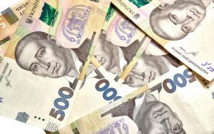 Мінсоцполітики готує постанову для підвищення зарплат соцпрацівникам