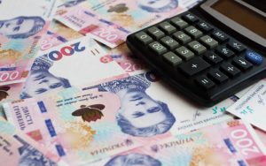 Нові зарплатні стандарти: Рада переписує закон про оплату праці