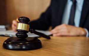 КСУ перевіряє на конституційність положення, яке застосовується при обчисленні окладу судді
