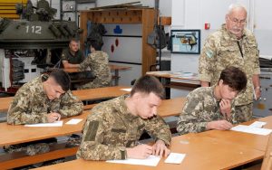 Викладачам військових ліцеїв підвищують виплати: єдиний підхід по всій країні