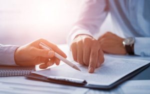Прийняття на роботу на визначений строк