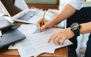 Відображення у графіку роботи і табелі збільшення робочого часу у зв’язку з переведенням годинника