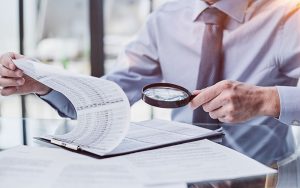 Нотаріальні угоди та пенсійний збір: ПФУ можуть надати нові інструменти перевірки