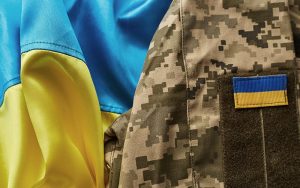 Уряд підвищив виплати родинам загиблих військових: нові суми з березня