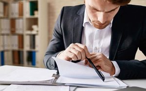 Проєкт ТКУ посилює відповідальність роботодавців: що варто знати про страхування