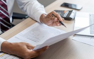 Зразок запису до трудової книжки: зміна основного місця роботи в період сумісництва