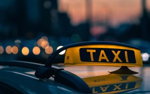Мінрозвитку готує реформу ринку таксі: що зміниться для водіїв і пасажирів