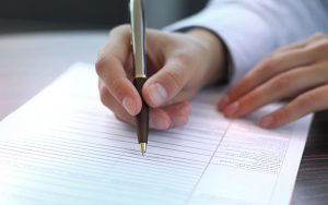 Коли оформляти наказ на перенесення відпустки: під час «лікарняного» чи за фактом виходу на роботу?