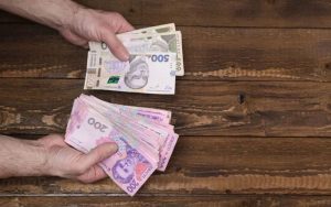 10 пенсій при виході: хто має право на державну доплату