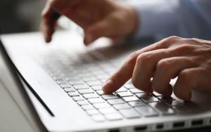 Профтехи переходять у «цифру»: МОН запускає електронні сервіси та відмову від паперу