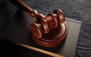 Факт трудових відносин можна встановити навіть без трудової книжки та наказу — позиція ВСУ