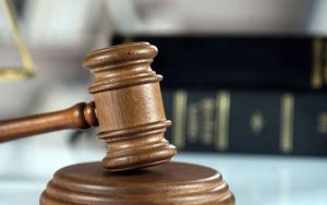 Звільнення у зв’язку з вироком суду: як правильно визначити дату припинення трудових відносин