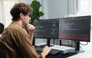 Опубліковано нові дані про зарплати українських розробників