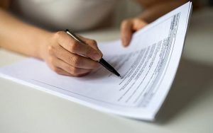 Застосування уточнення в назві посади згідно із Класифікатором професій
