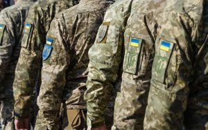 Нові правила служби: строки контрактів, відстрочка та виплати у цифрах