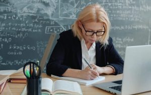 Нові умови оплати праці педагогів і науковців: що змінив Кабмін з 1 вересня 2026 року
