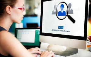 В Україні хочуть створити портал вакансій для іноземців та єдиний дозвіл на проживання і роботу
