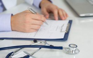 Медвисновок про тимчасову непрацездатність у стаціонарі: що роз’яснив ПФУ