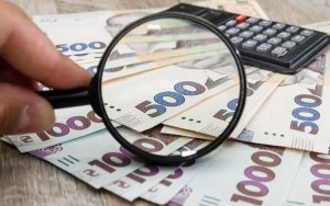 Оборона, пенсії та зарплати бюджетників: уряд визначив першочергові видатки